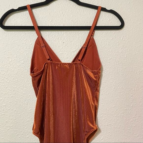 Urban Outfitters Out From Under Rust Orange Ribbed Bodysuit XS - Picture 8 of 8